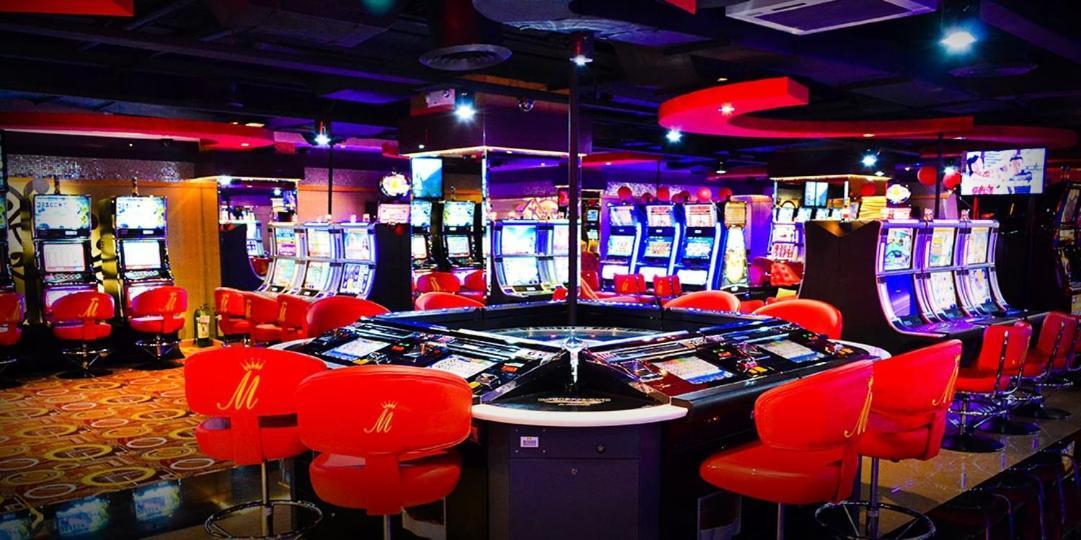 Networld Hotel Spa And Casino Pasay Exteriér fotografie