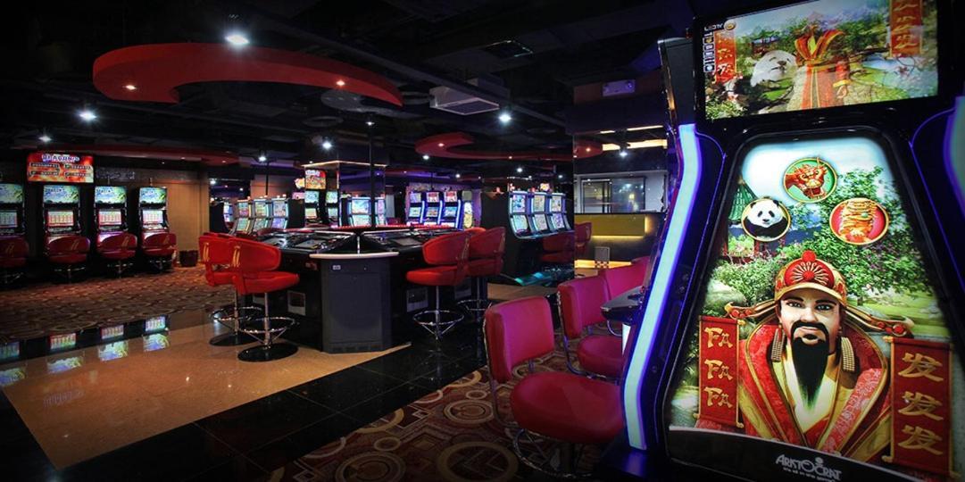 Networld Hotel Spa And Casino Pasay Exteriér fotografie