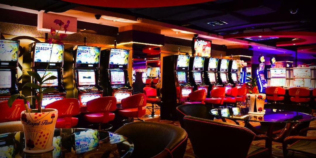 Networld Hotel Spa And Casino Pasay Exteriér fotografie